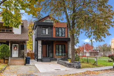 48 Silverthorn Avenue Main Fl, Toronto W03, On M6n 3j8