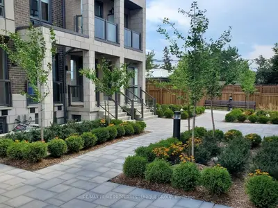 Condo Townhouse in Toronto