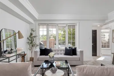 Condo Townhouse in Toronto