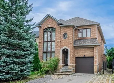 Detached in Oakville