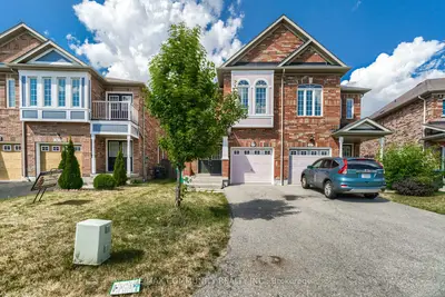 Semi-Detached in Mississauga