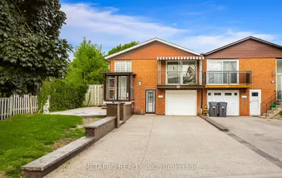 Semi-Detached in Brampton