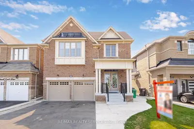 Detached in Brampton