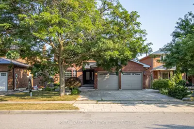 2922 Mulberry Drive, Oakville, On L6j 7h3