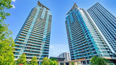 Condo Apartment in Mississauga