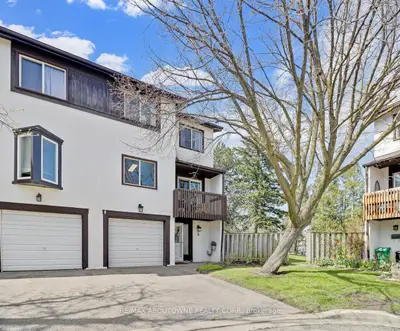 2651 Aquitaine Avenue 5, Mississauga, On L5n 1v5