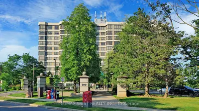 Condo Apartment in Brampton
