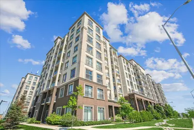 Condo Apartment in Oakville
