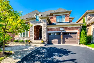 Detached in Oakville