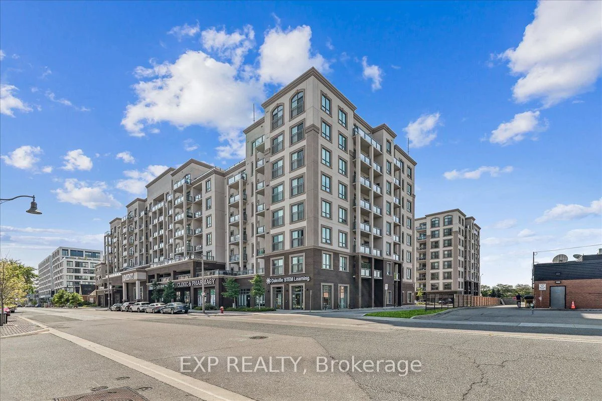 Condo Apartment in Oakville