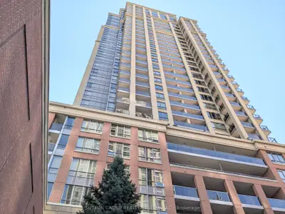 4080 Living Arts Drive 2411, Mississauga, On L5b 4n3