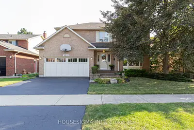 Detached in Burlington