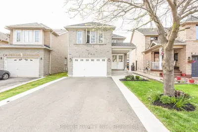 Detached in Brampton