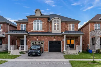 Semi-Detached in Milton
