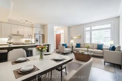 Condo Townhouse in Mississauga