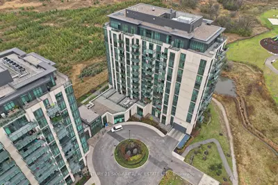 Condo Apartment in Brampton