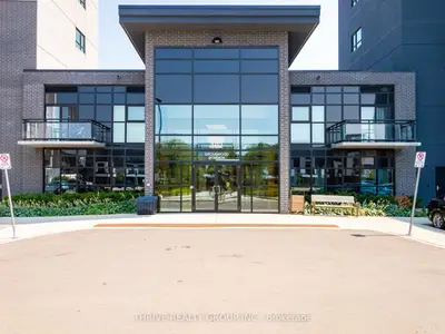 Condo Apartment in Oakville