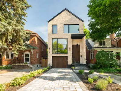 63 Methuen Avenue, Toronto W02, On M6s 1z7