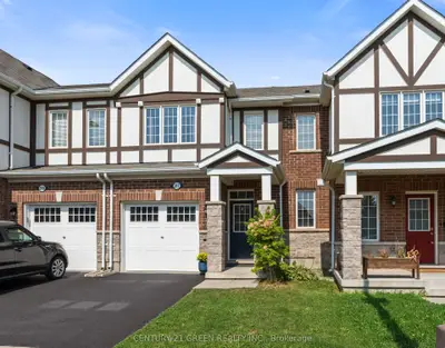 Att/Row/Townhouse in Milton