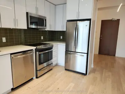 2220 Lake Shore Boulevard W Uph03, Toronto W06, On M8y 0c1