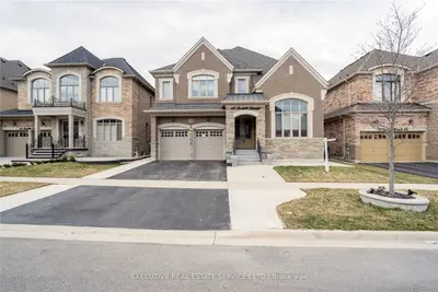Detached in Brampton