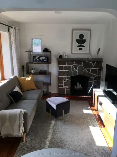 5 Thirty Ninth Street, Toronto W06, On M8w 3m4