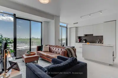 Condo Apartment in Toronto