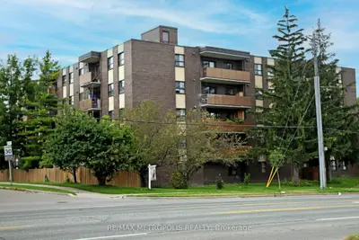 Condo Apartment in Toronto