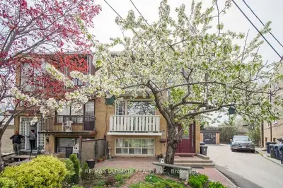 23 Elway Court Main Fl, Toronto W04, On M6b 2n7