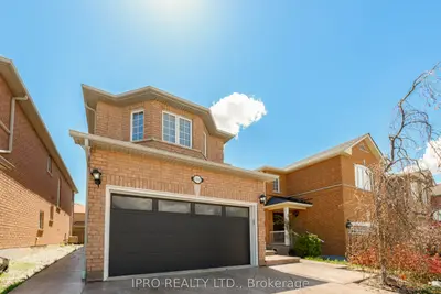 3383 Crimson King Circle, Mississauga, On L5n 8n1