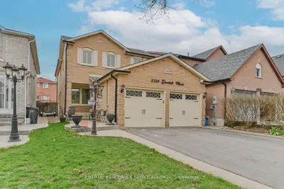 3384 Dovetail Mews, Mississauga, On L5l 5e5