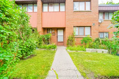353 Driftwood Avenue 2, Toronto W05, On M3n 2p2