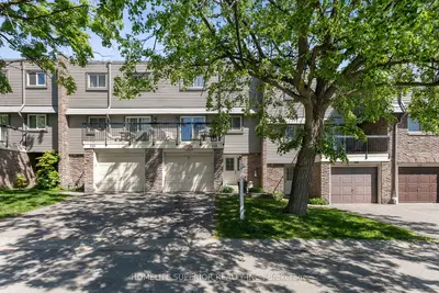 2315 Bromsgrove Road 120, Mississauga, On L5j 4a6