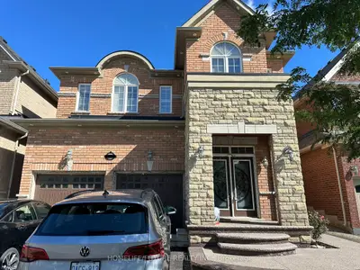 Detached in Brampton