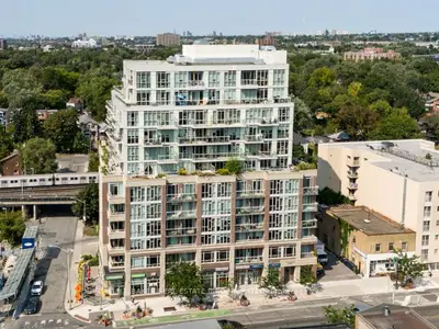 Condo Apartment in Toronto