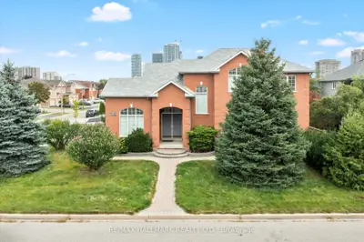 Detached in Mississauga