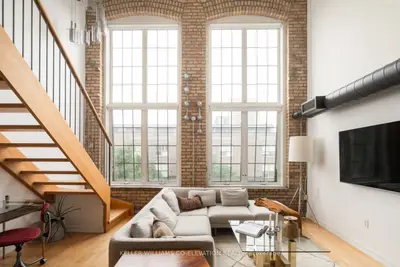 Condo Apartment in Toronto