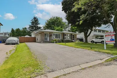 Semi-Detached in Brampton