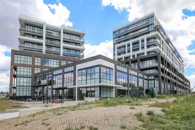 60 George Butchart Drive 521, Toronto W05, On M3k 2c5