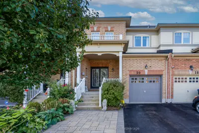 Att/Row/Townhouse in Caledon