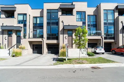 42 Pony Farm Drive, Toronto W09, On M9r 0b3