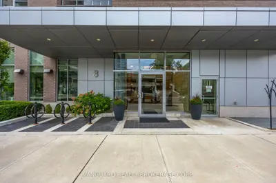 Condo Apartment in Mississauga