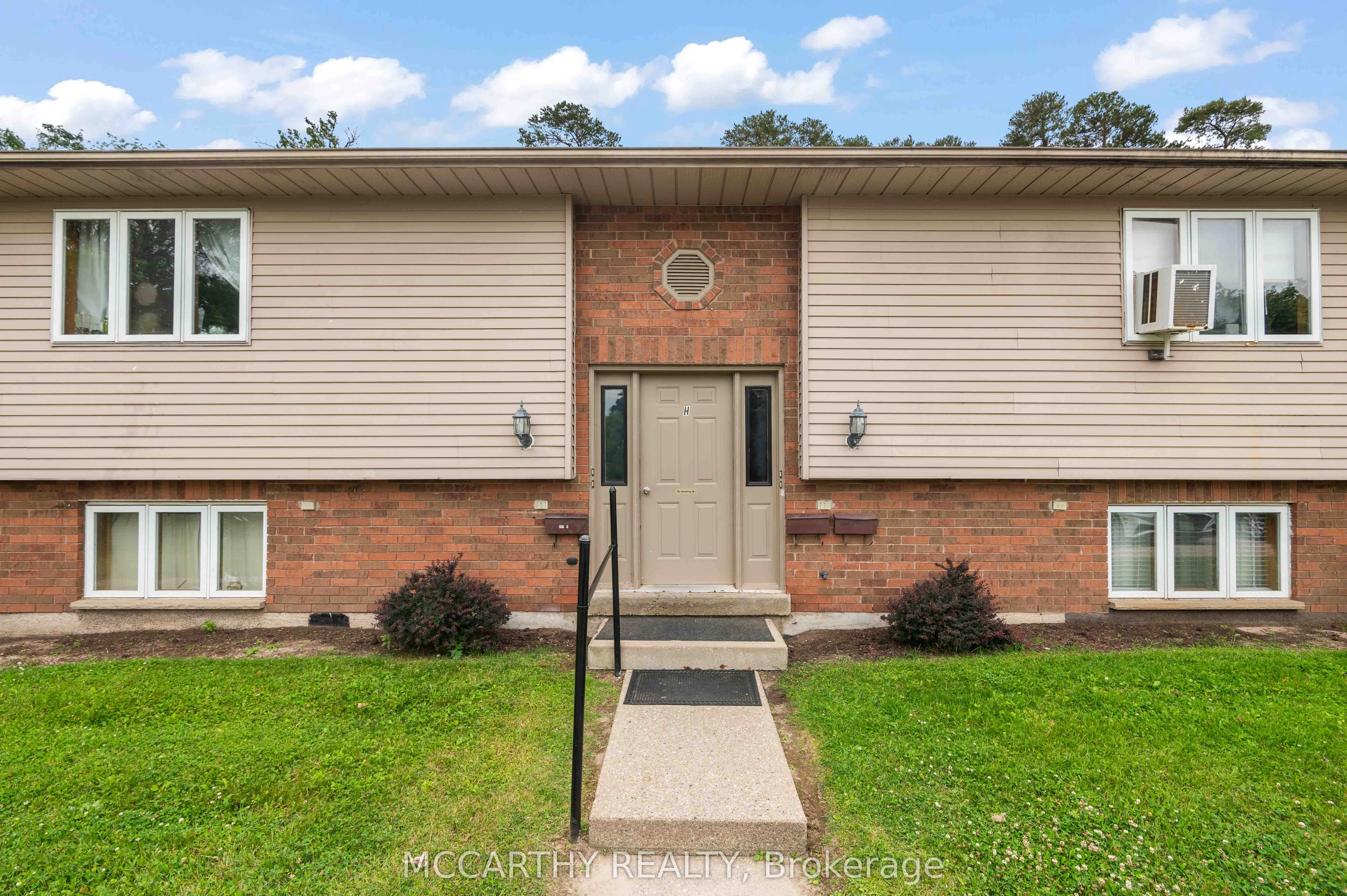 Fourplex in Orangeville