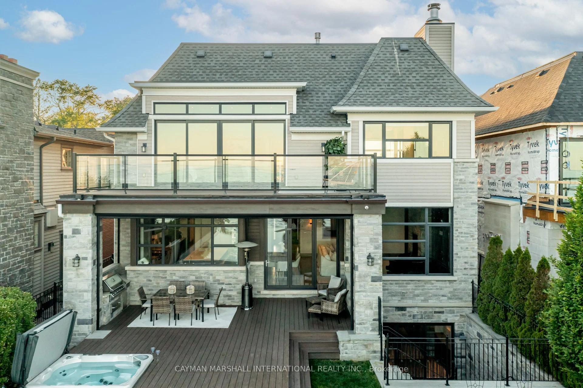 94 Cumberland Drive, Mississauga, On L5g 3m8