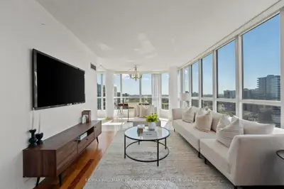 Condo Apartment in Toronto