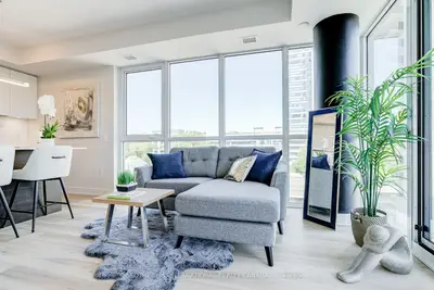 Condo Apartment in Mississauga