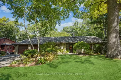 Detached in Burlington