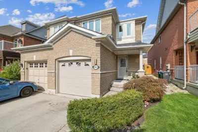 Semi-Detached in Mississauga