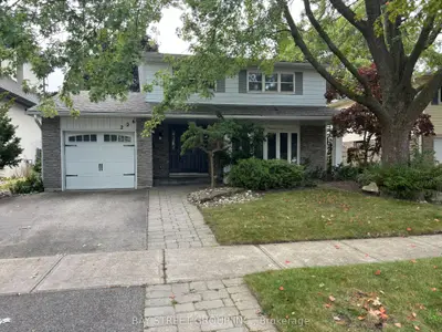 226 Chebucto Drive, Oakville, On L6j 5p9