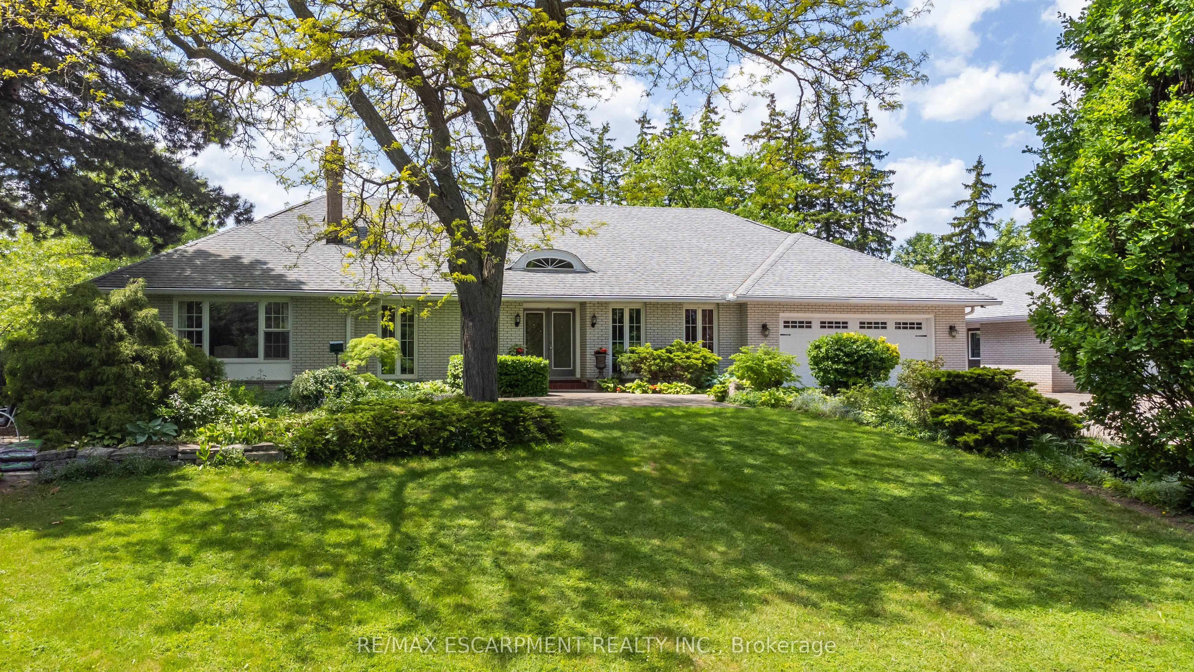 Detached in Burlington